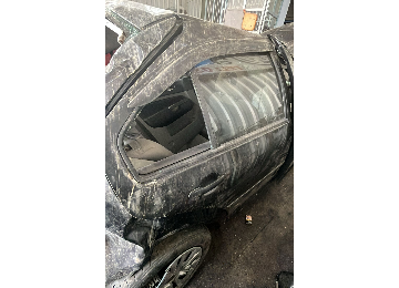 VOLKSWAGEN bora 97-04 sağ arka kapı